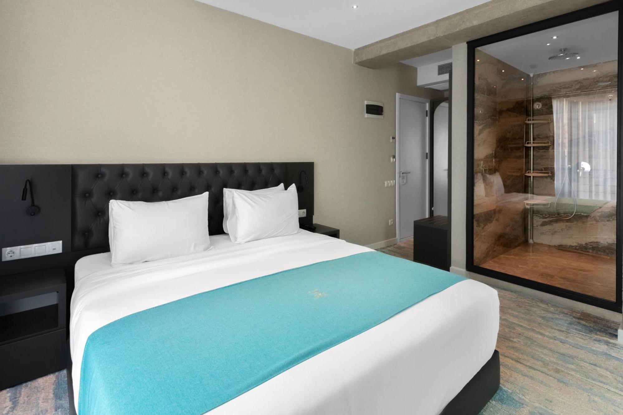 M 1 T Hotel Тбилиси Экстерьер фото